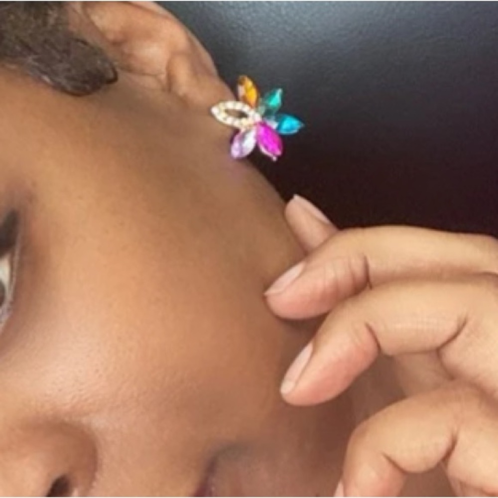 Color-block Rhinestone Flower Stud Earrings 1pair - Picture 8 of 17